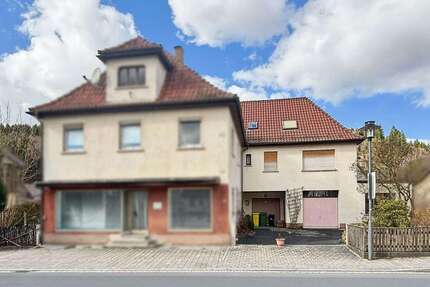 Haus zum Kaufen in Steinwiesen 169.000,00 € 233 m²