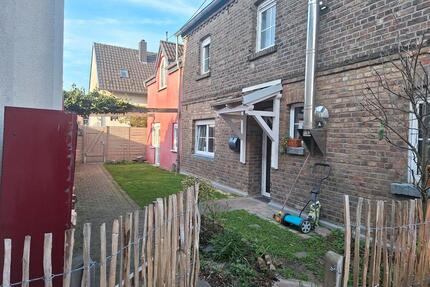 Gemütliches Einfamilienhaus mieten oder kaufen von Privat - Niederkassel