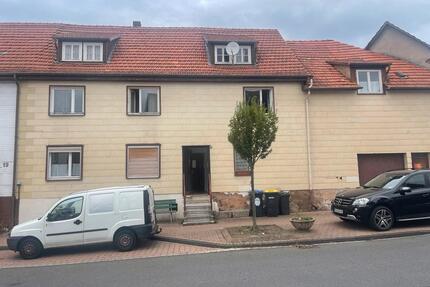 Haus zu verkaufen - 95.999,00&nbsp;EUR Kaufpreis, ca.&nbsp; 190,00&nbsp;m&sup2; in Waldkappel (PLZ: 37284)
