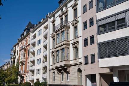 Wohnung zum Mieten in Frankfurt am Main 2.100,00 € 94.7 m²