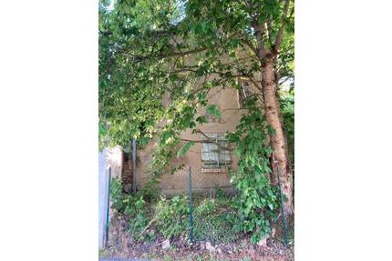 Baugrundstück mit Abrissgebäude in Lützen OT Sössen