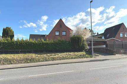 PURNHAGEN-IMMOBILIEN - Teil vermietetes 3-Parteienhaus mit Garage in zentraler Lage von Ritterhude