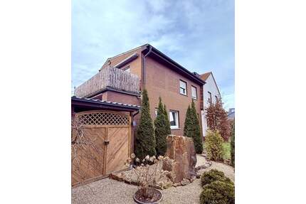 Solides Zweifamilienhaus in gewachsener Lage - Rheine