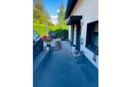 Großzügige Zweifamilienhaus mit Einliegerwohnung - Plettenberg