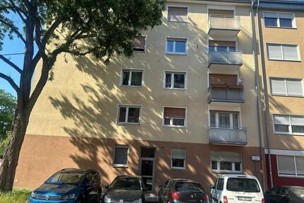 Exklusive, modernisierte 2-Zimmer-Eigentumswohnung mit Balkon - Nürnberg Gibitzenhof