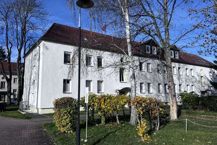 Wohnung zum Kaufen in Böhlen 75.000,00 € 54.88 m²