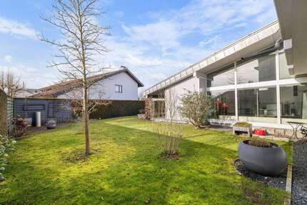Haus zum Kaufen in Vöhringen 869.000,00 € 289 m²