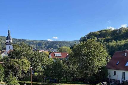 Große 3-Raum Wohnung in zentraler Lage - Steinbach-Hallenberg
