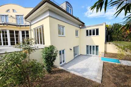 Haus zum Kaufen in Rosenheim 1.749.000,00 € 310 m²