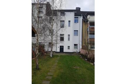 Mehrfamilienhaus zu verkaufen - 449.500,00&nbsp;EUR Kaufpreis, ca.&nbsp; 250,00&nbsp;m&sup2; in Essen (PLZ: 45326) Stadtbezirk V