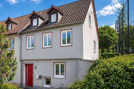 Haus zum Kaufen in Kitzingen 310.000,00 € 110 m²