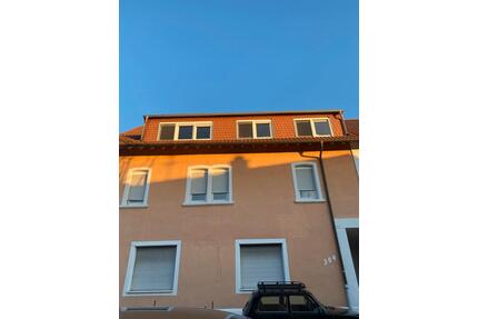 Privat: 3-Zimmer Dachgeschoss Wohnung in Ludwigshafen Rheingönhei - Ludwigshafen am Rhein Rheingönheim
