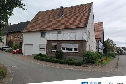 Haus zum Kaufen in Nieheim 130.000,00 € 160 m²