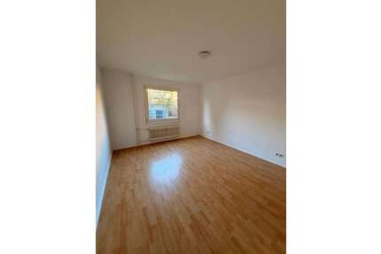 Wohnung zum Mieten in Crossen an der Elster 290,00 € 59 m²
