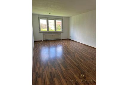 Wunderschöne 3-Zi.-Wohnung im EG mit 70 m² & sonnigem Balkon - Duisburg Hochheide