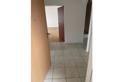 4-Zimmer Wohnung mit Balkon in Altenstsdt an der WN. - Altenstadt an der Waldnaab