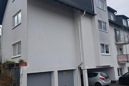 8-FH mit 2 Garagen, Balkon,Loggia,Garten, in Haiger-Steinbach