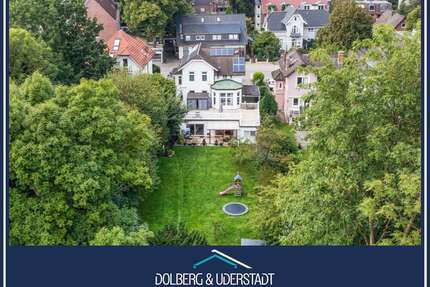 Haus zum Kaufen in Hamburg Rahlstedt 998.000,00 € 340 m² - Hamburg / Rahlstedt