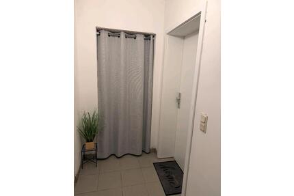 Frisch renovierte Souterrainwohnung mit Stellplatz und Terasse - Bedburg