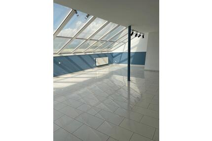 *Penthouse mit Dachterrasse* Wohnen und Arbeiten - Duisburg Duisburg-Mitte