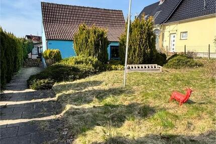Sanierungsbedürftiges Haus in schöner Lage in Schönkirchen