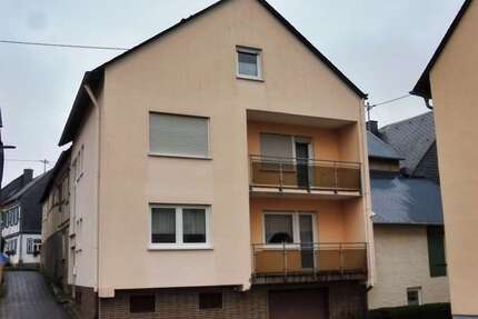 Haus zum Kaufen in Lieg 130.000,00 € 180 m²