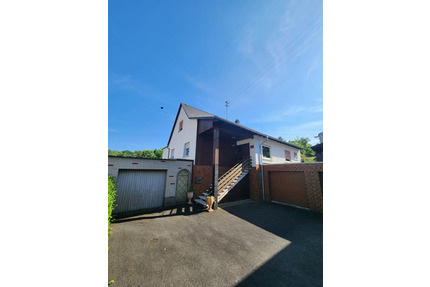 Idar-Oberstein Stadteil - viel viel Haus fürs Geld..und jede Menge Grün drum rum