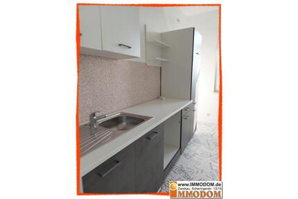 +++ Kleine gemütliche 2-Zi.-Wohnung mit Küchenmöbel in ländlicher Idylle und dennoch zentral +++ - Reinsdorf