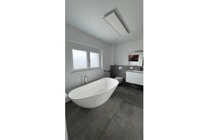 Luxus 3 Zimmer Penthouse Wohnung - Schwegenheim