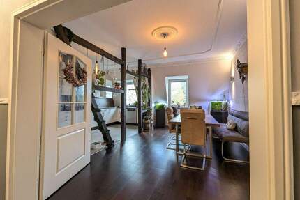 Provisionsfrei - Stilvolle luftig geschnittene Dachgeschoss-Wohnung in Meiderich - Duisburg Mittelmeiderich