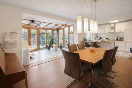 Haus zum Kaufen in Uhingen 299.000,00 € 147 m²