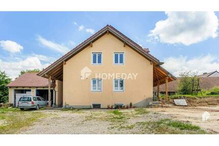 Idyllische und gut angebunden: familiengerechtes Einfamilienhaus mit Pelletheizung und Photovoltaik - Leiblfing Hankofen