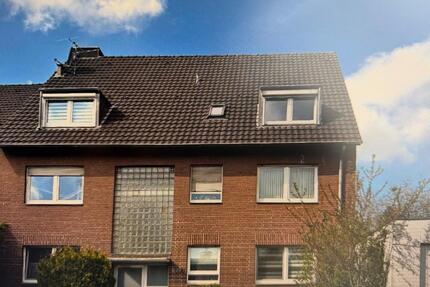 MFH zu verkaufen - von Privat - 540.000,00&nbsp;EUR Kaufpreis, ca.&nbsp; 317,00&nbsp;m&sup2; in Mönchengladbach (PLZ: 41066) Ost