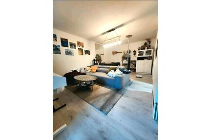 Modernisierte 2-Zimmer-Wohnung mit EBK und Balkon - Nürnberg Gleißhammer