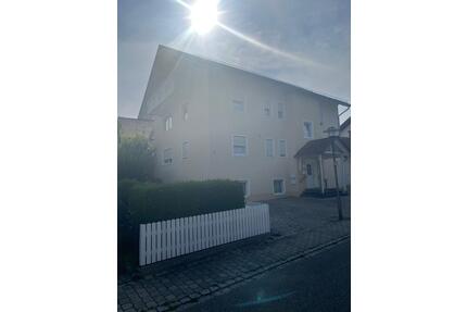 Charmante 2-Zimmer-Souterrainwohnung in Pfaffenberg - Mallersdorf-Pfaffenberg