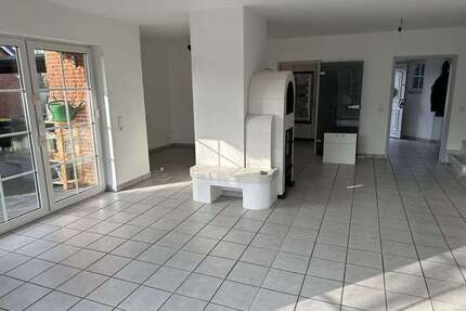 Haus zum Mieten in Großburgwedel 1.750,00 € 145 m²