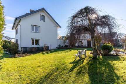 Haus zum Kaufen in Leopoldshöhe 450.000,00 € 165 m²