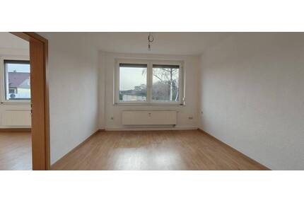 2-Raum-Wohnung in Röderau (Erstbezug nach umfassender Renovierung) - Zeithain Röderau-Bobersen