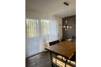 Mietwohnung - 680,00&nbsp;EUR Kaltmiete, ca.&nbsp; 81,00&nbsp;m&sup2; in Morsbach (PLZ: 51597)