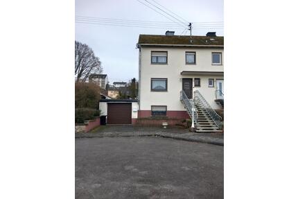 Doppelhaus- Hälte - 130.000,00&nbsp;EUR Kaufpreis, ca.&nbsp; 100,00&nbsp;m&sup2; in Idar-Oberstein (PLZ: 55743)