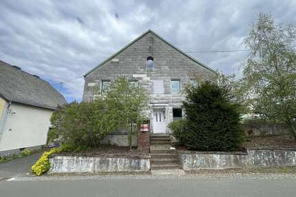 Haus zum Kaufen in Morbach 160.000,00 € 194 m²