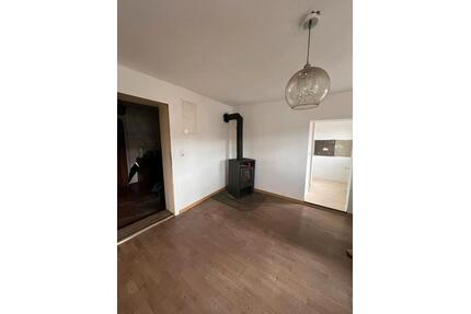 2-Zimmer-Wohnung zu vermieten - 750,00&nbsp;EUR Kaltmiete, ca.&nbsp; 44,00&nbsp;m&sup2; in Wilhermsdorf (PLZ: 91452)