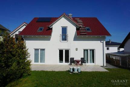 Familien aufgepasst! Wohnhaus in begehrter Lage von Horb-Hohenberg - Horb am Neckar