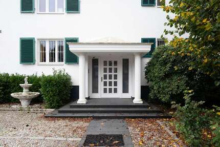 Haus zum Kaufen in Ratingen-Hösel 1.650.000,00 € 380 m²