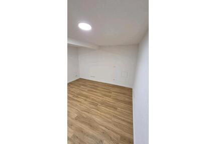 Frei Wohnung 015238090982 - 1.400,00&nbsp;EUR Kaltmiete, ca.&nbsp; 60,00&nbsp;m&sup2; in Gerlingen (PLZ: 70839)