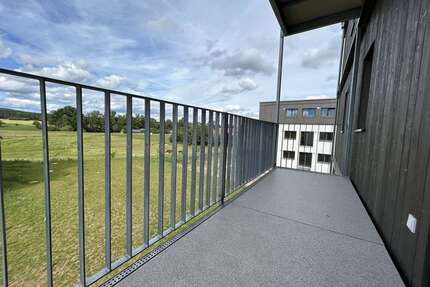 Wohnung zum Mieten in Speichersdorf 718,56 € 59.88 m²