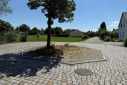 992 m² Baugrundstück für EFH oder ZFH in Landau an der Isar