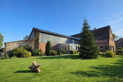 Haus zum Kaufen in Neuenkirchen 549.000,00 € 245 m²