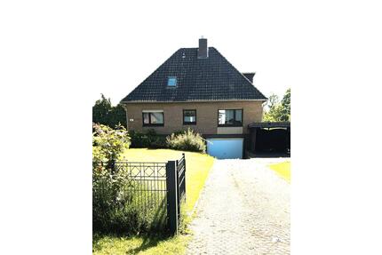 Einzelhaus mit Einliegerwohnung auf 1.200 m² Grundstück - Hamburg Billwerder