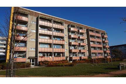 Viel Platz für wenig Geld - 4-Raum-Wohnung in der Geschwister-Scholl-Straße - Stavenhagen